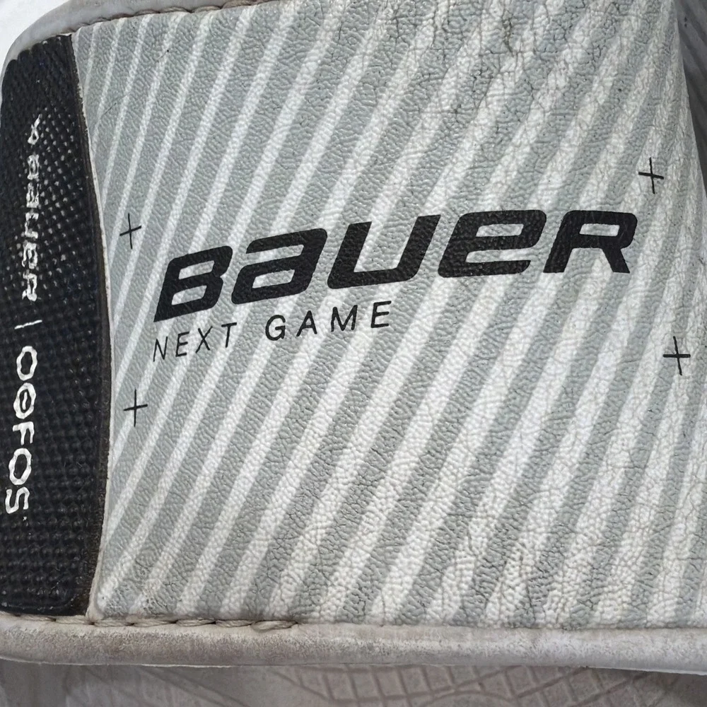Bauer Oofos Sport Flex Slide Sandals M10 / W12 Used, Worn